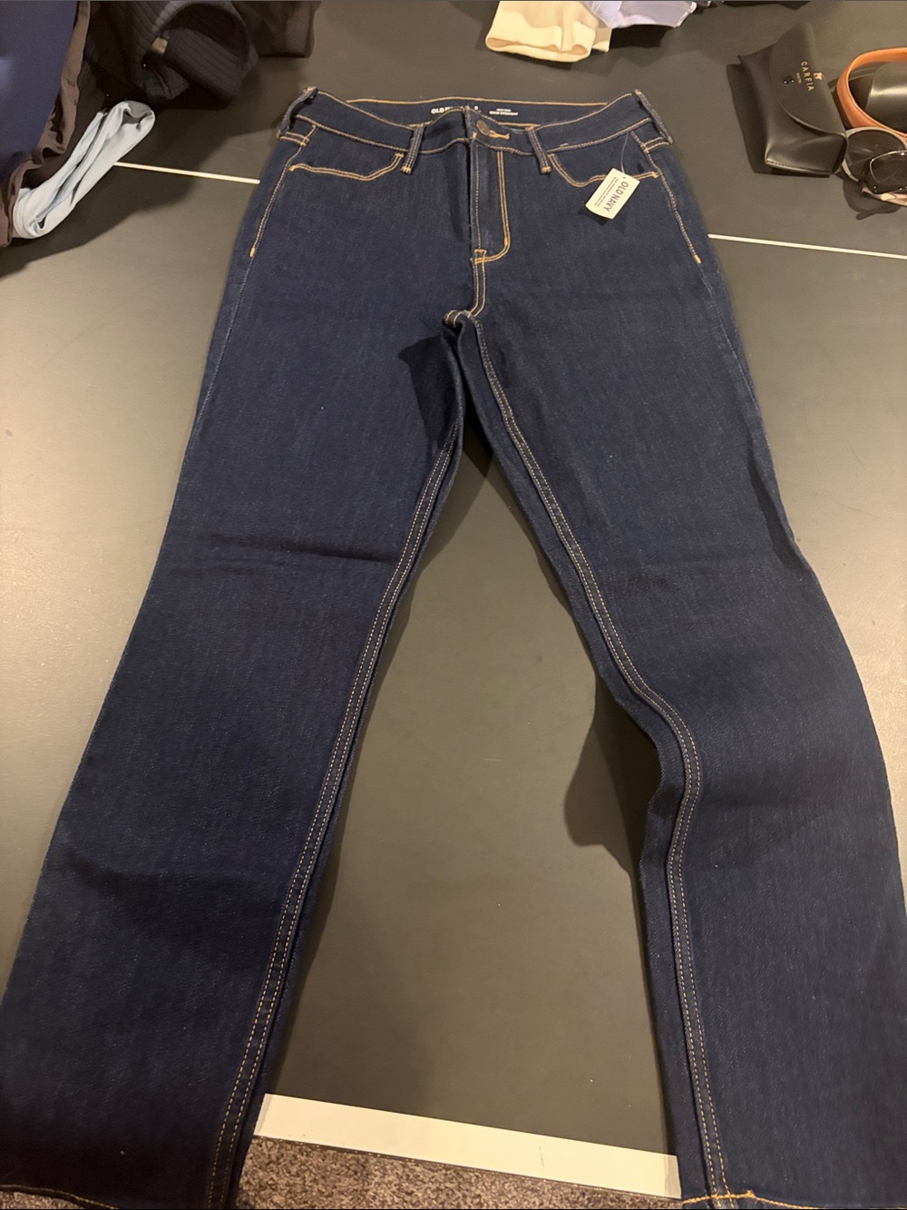 Old navy 6 short skinny jeans NWT